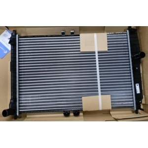 Радиатор охлаждения Aveo Т200/Т250 +А/С МТ (600мм х 410 мм)